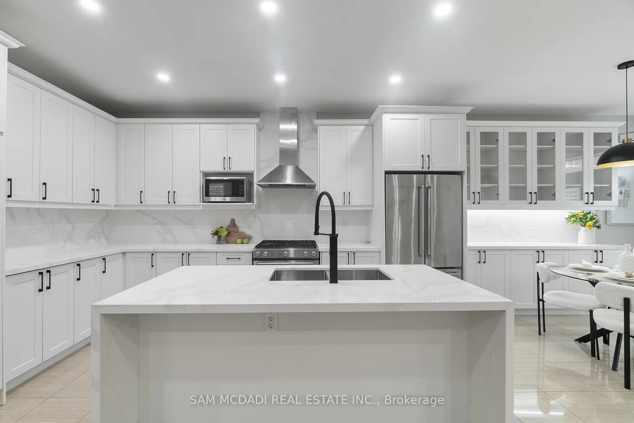 573, Settlers, 1016 - SH Sixteen Hollow, Oakville