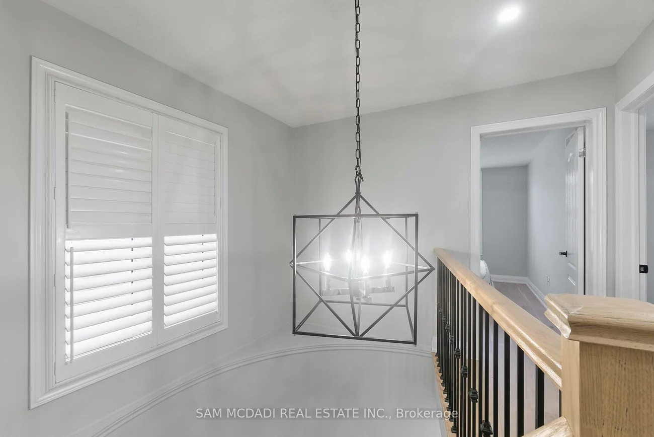 573, Settlers, 1016 - SH Sixteen Hollow, Oakville