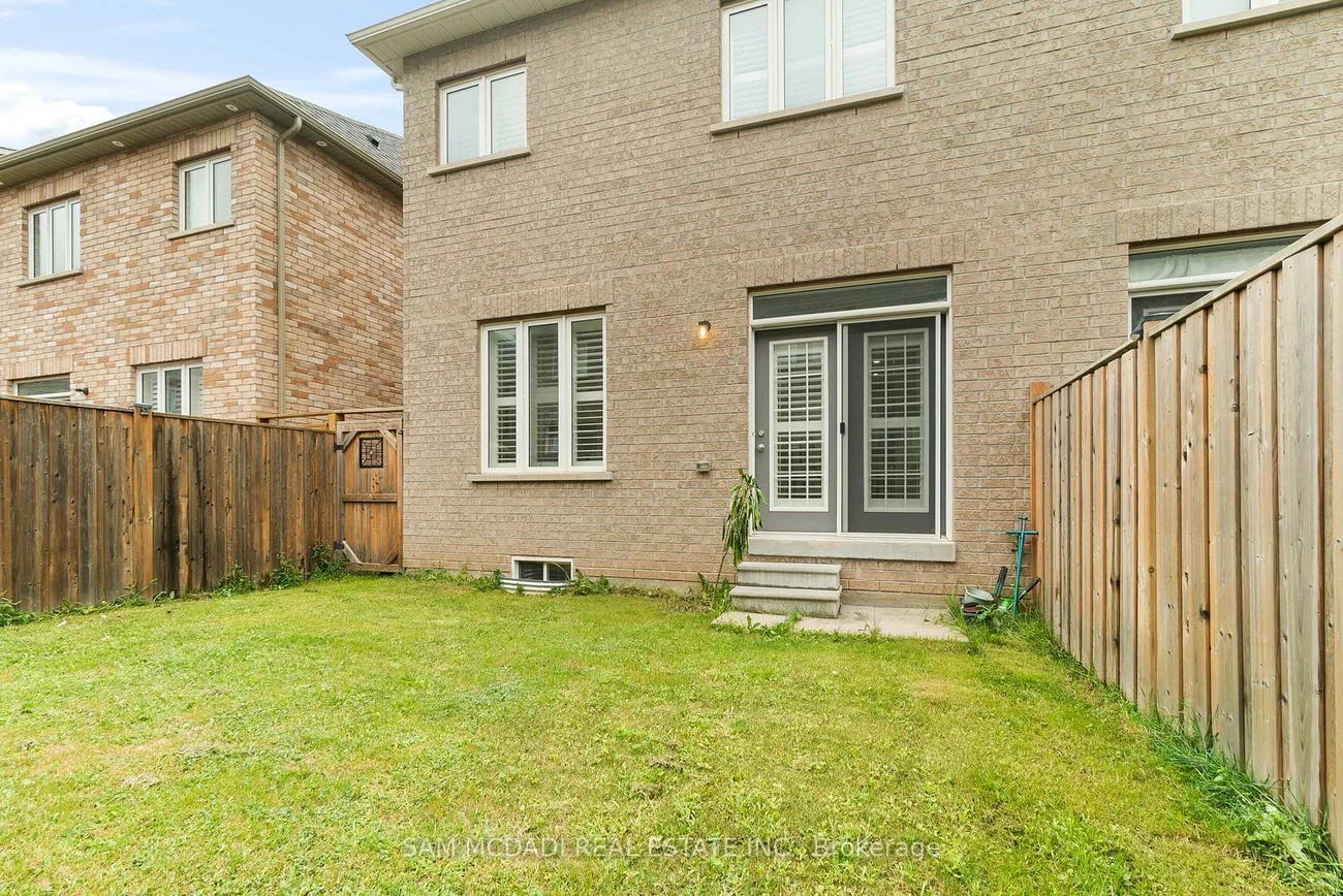 573, Settlers, 1016 - SH Sixteen Hollow, Oakville