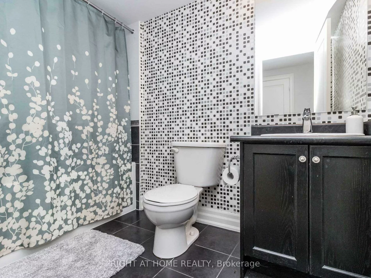 2521, Postmaster, 1019 - WM Westmount, Oakville