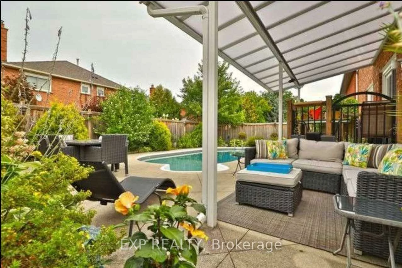 93, Waldie, 1001 - BR Bronte, Oakville