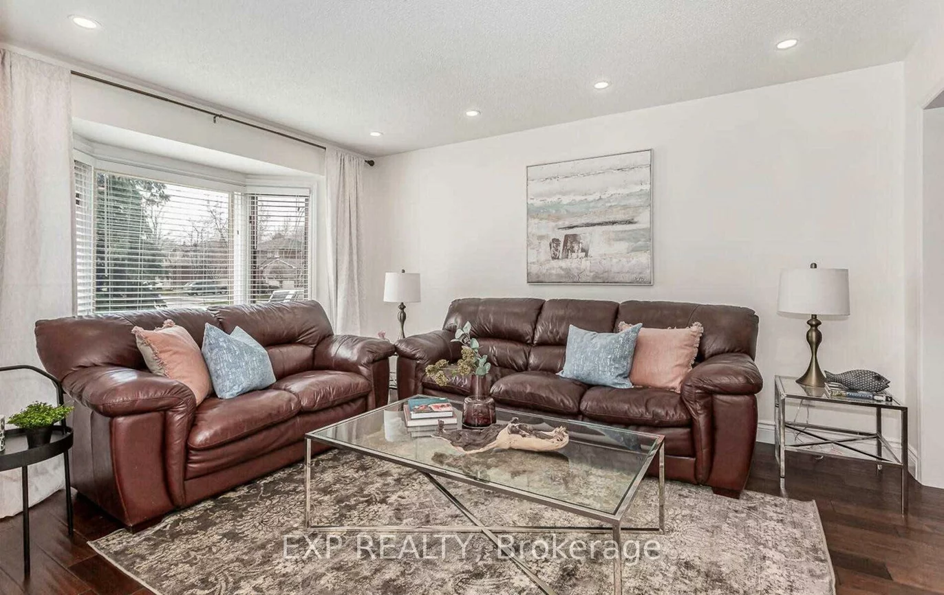 93, Waldie, 1001 - BR Bronte, Oakville