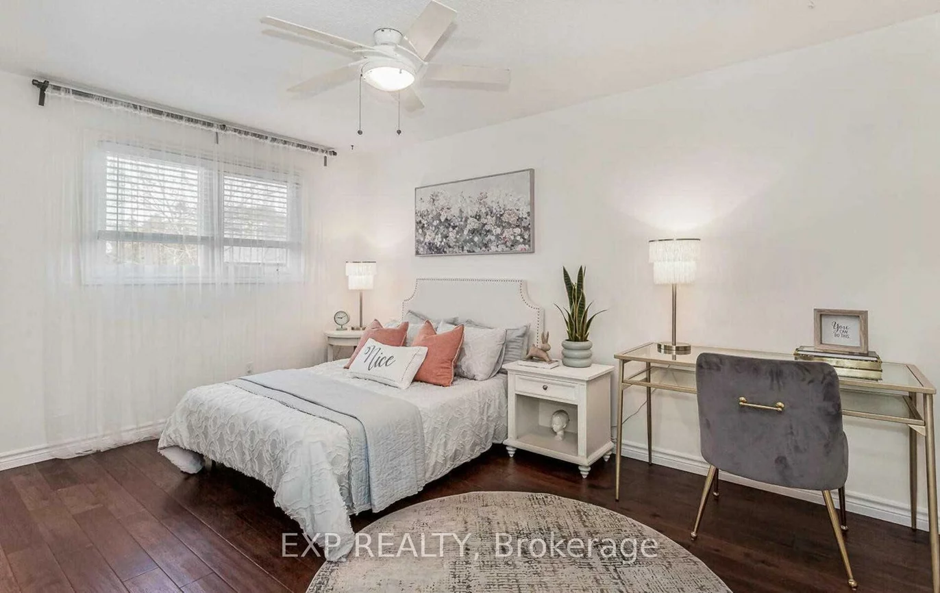 93, Waldie, 1001 - BR Bronte, Oakville