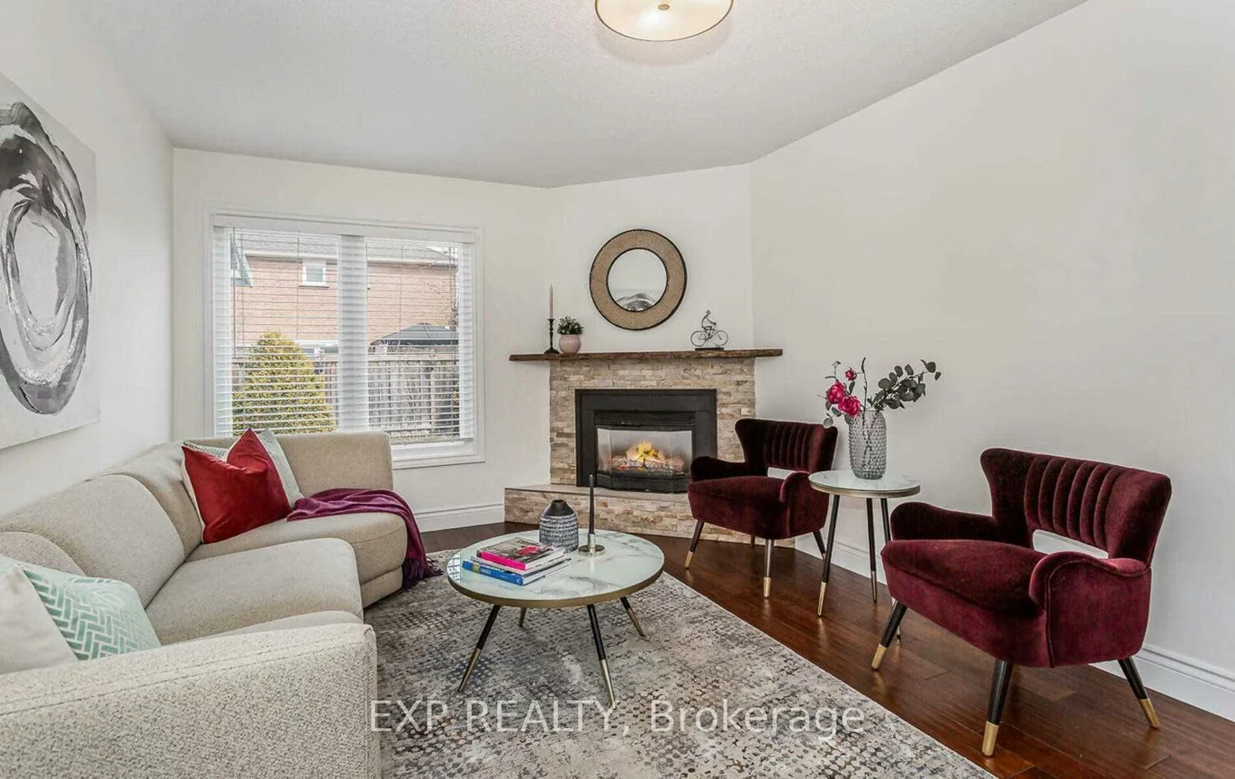 93, Waldie, 1001 - BR Bronte, Oakville