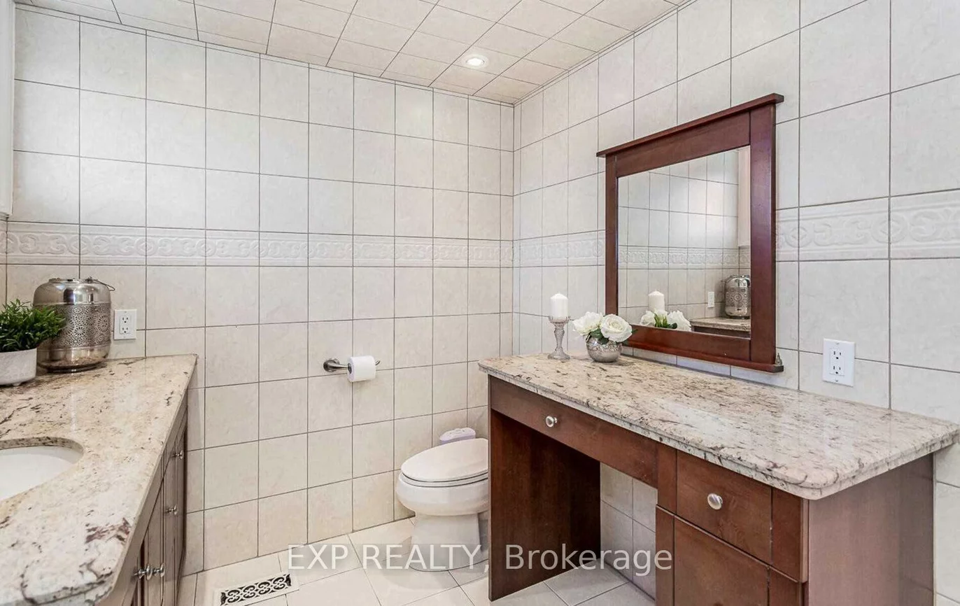 93, Waldie, 1001 - BR Bronte, Oakville