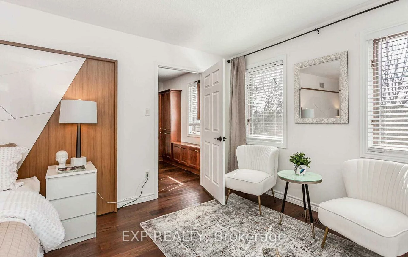 93, Waldie, 1001 - BR Bronte, Oakville