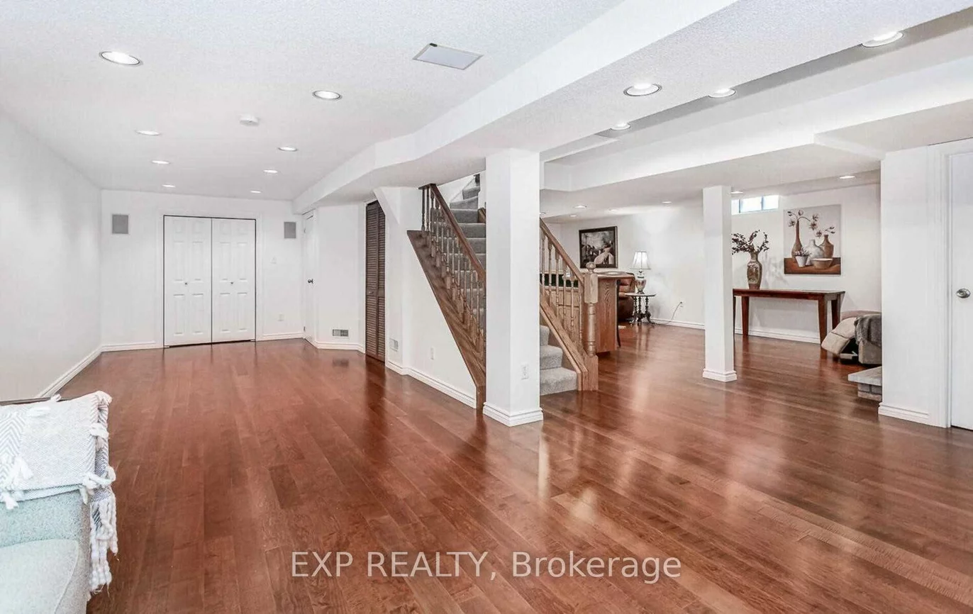 93, Waldie, 1001 - BR Bronte, Oakville