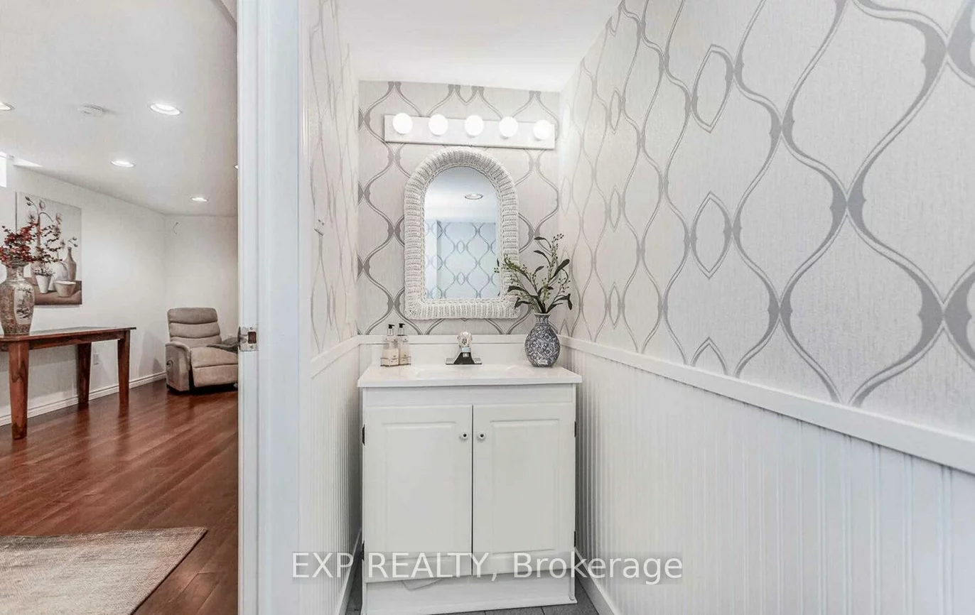 93, Waldie, 1001 - BR Bronte, Oakville