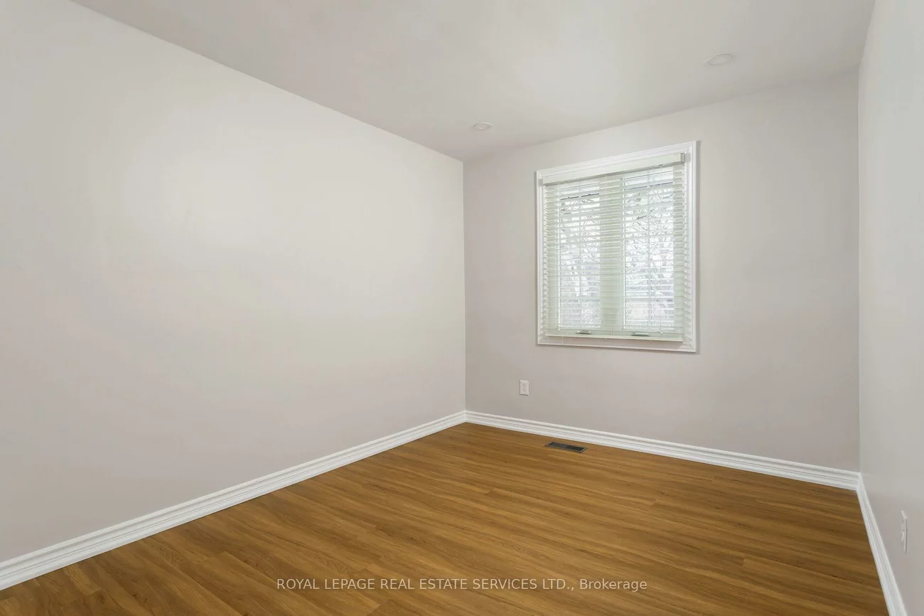 1181, Newton, 1003 - CP College Park, Oakville