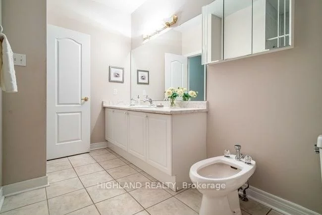 2445, Palmerston, 1009 - JC Joshua Creek, Oakville