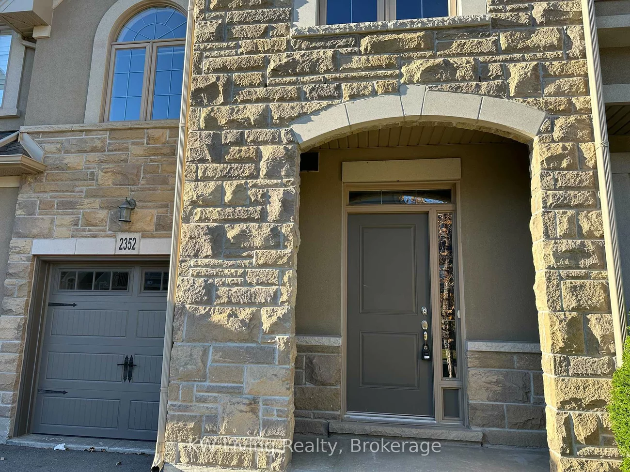 2352, Natasha, 1000 - BC Bronte Creek, Oakville