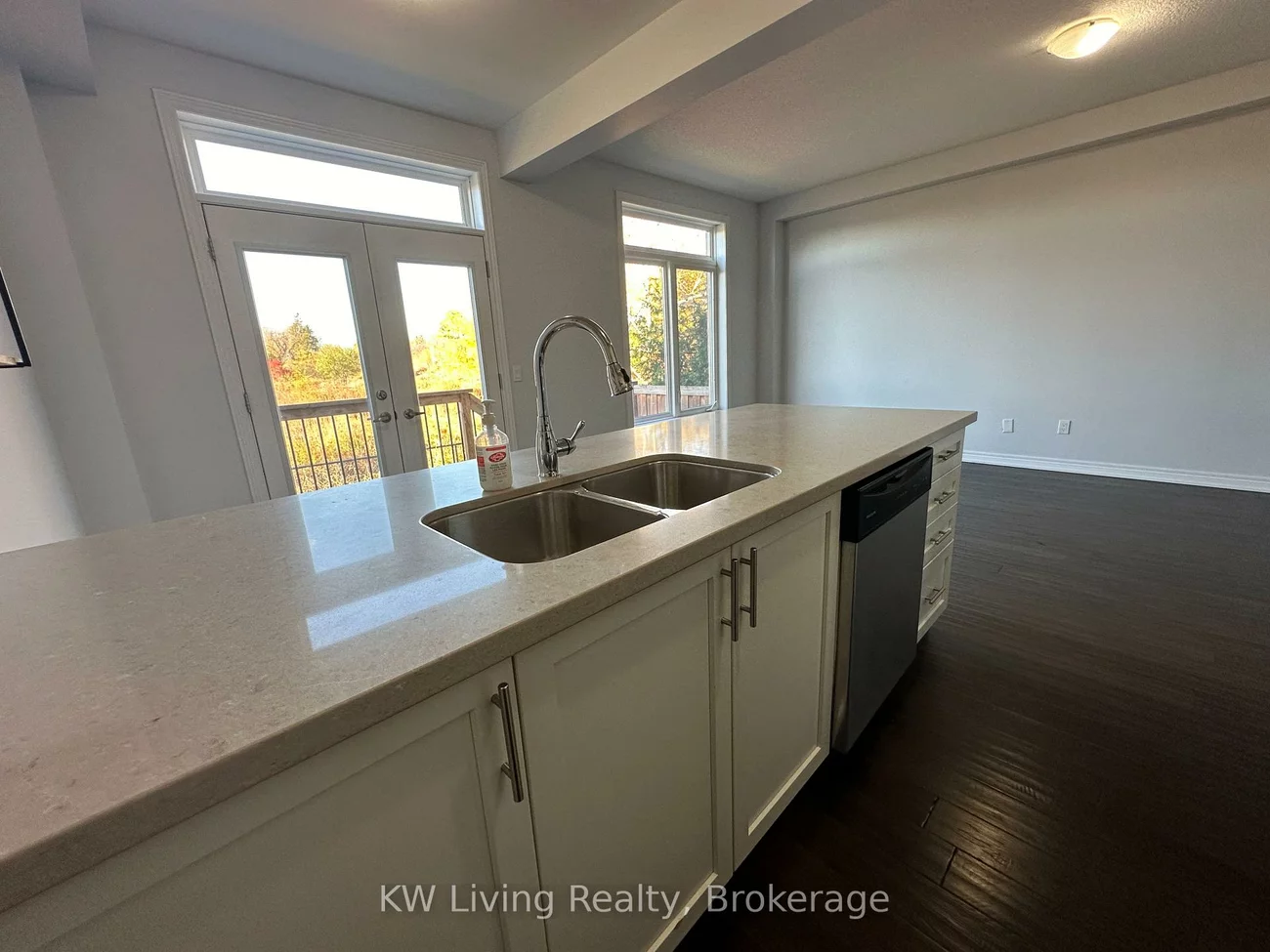 2352, Natasha, 1000 - BC Bronte Creek, Oakville