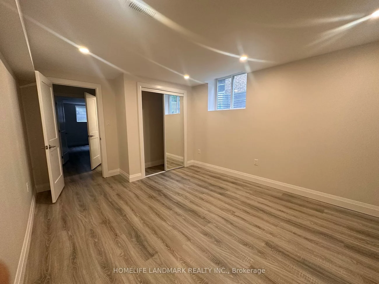 2036, Grosvenor, 1018 - WC Wedgewood Creek, Oakville