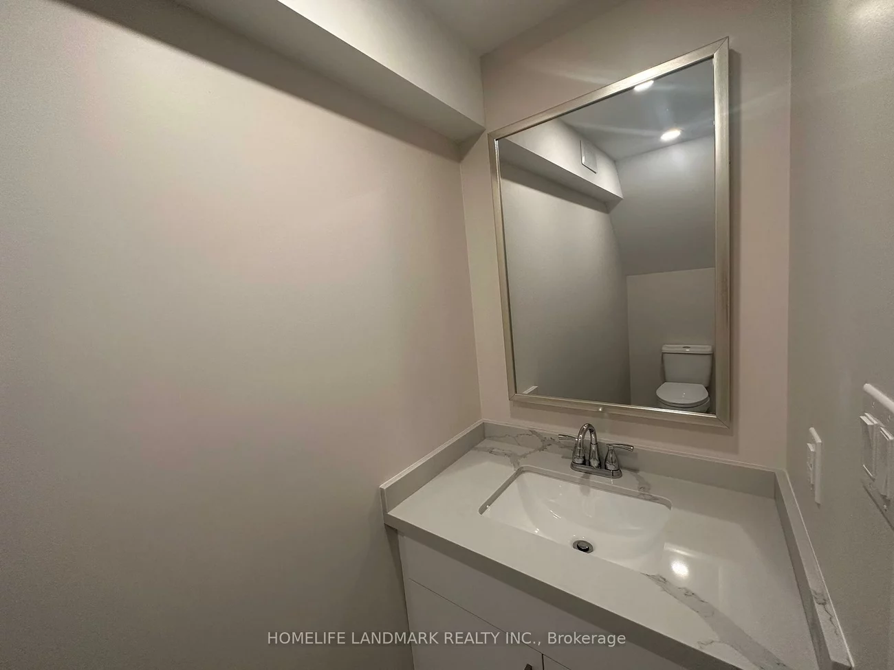2036, Grosvenor, 1018 - WC Wedgewood Creek, Oakville