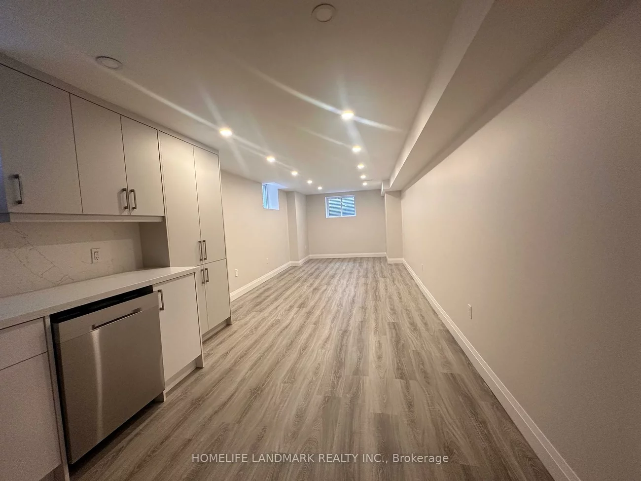 2036, Grosvenor, 1018 - WC Wedgewood Creek, Oakville