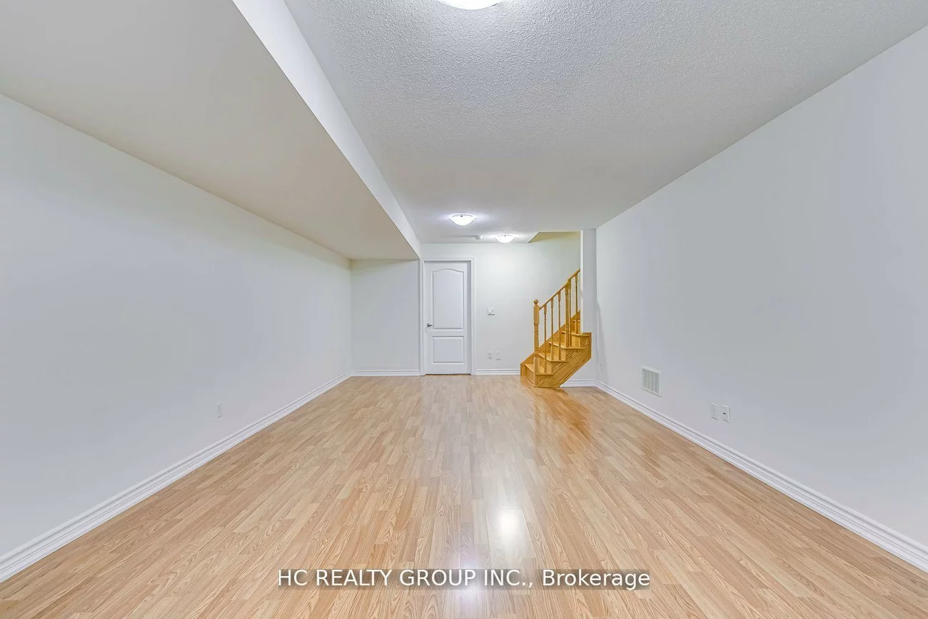 385, Athabasca Common, 1010 - JM Joshua Meadows, Oakville