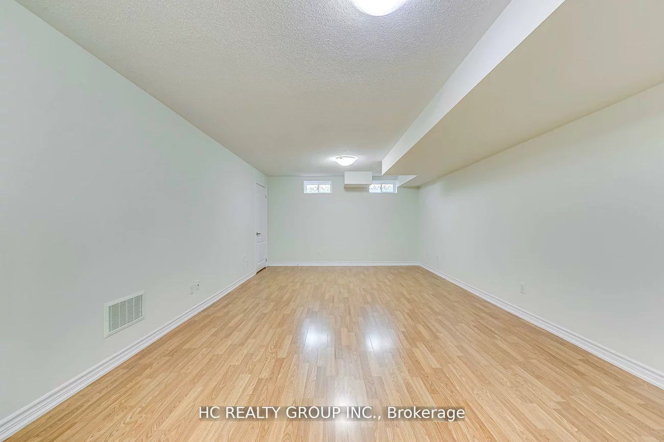 385, Athabasca Common, 1010 - JM Joshua Meadows, Oakville