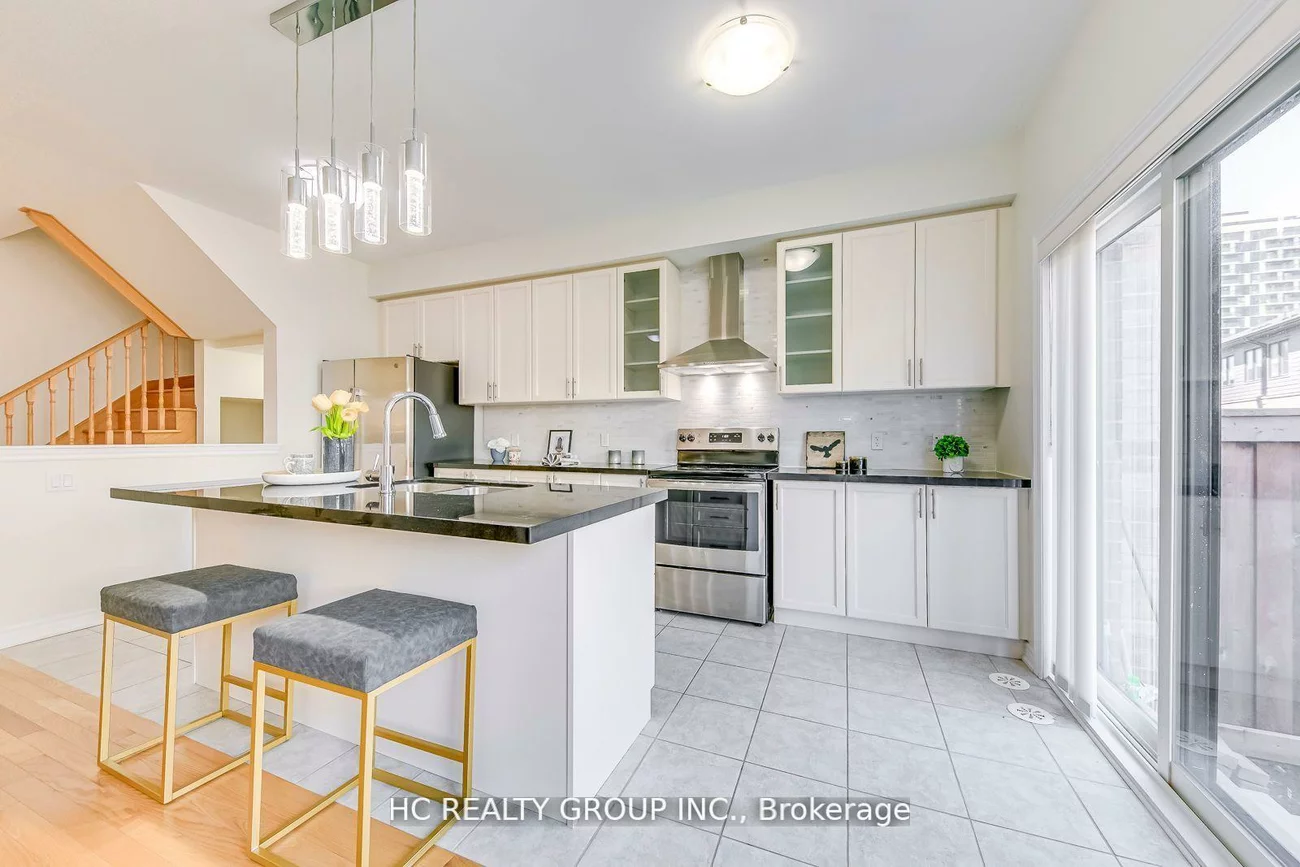 385, Athabasca Common, 1010 - JM Joshua Meadows, Oakville