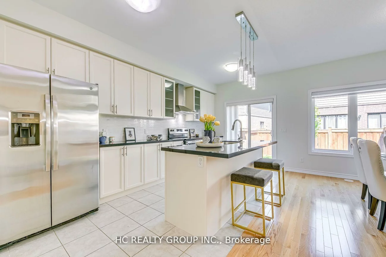 385, Athabasca Common, 1010 - JM Joshua Meadows, Oakville