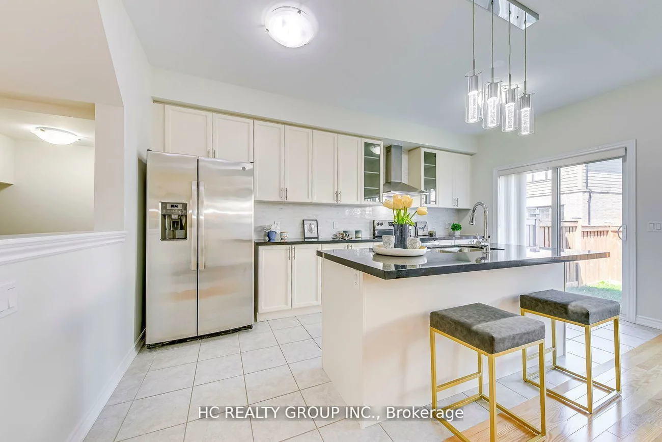 385, Athabasca Common, 1010 - JM Joshua Meadows, Oakville
