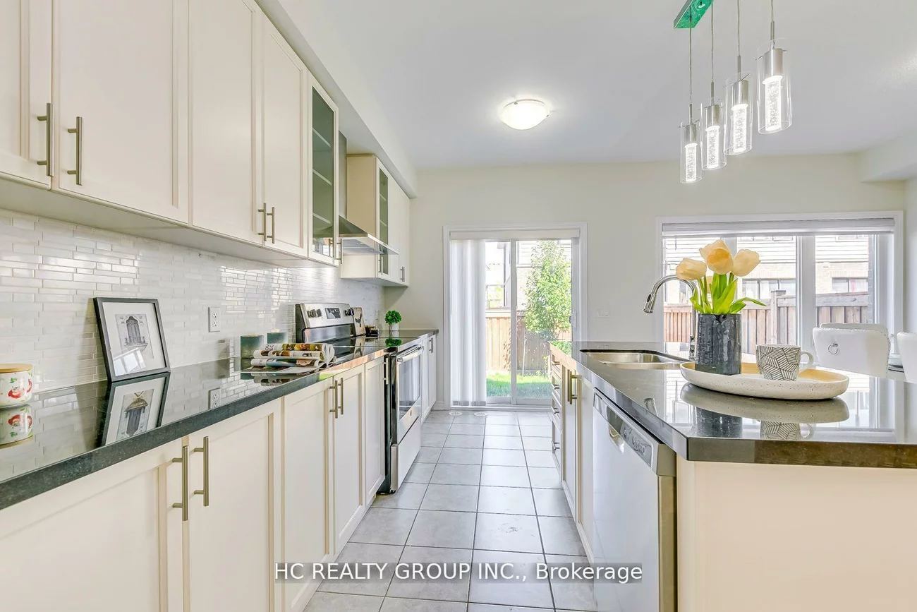 385, Athabasca Common, 1010 - JM Joshua Meadows, Oakville