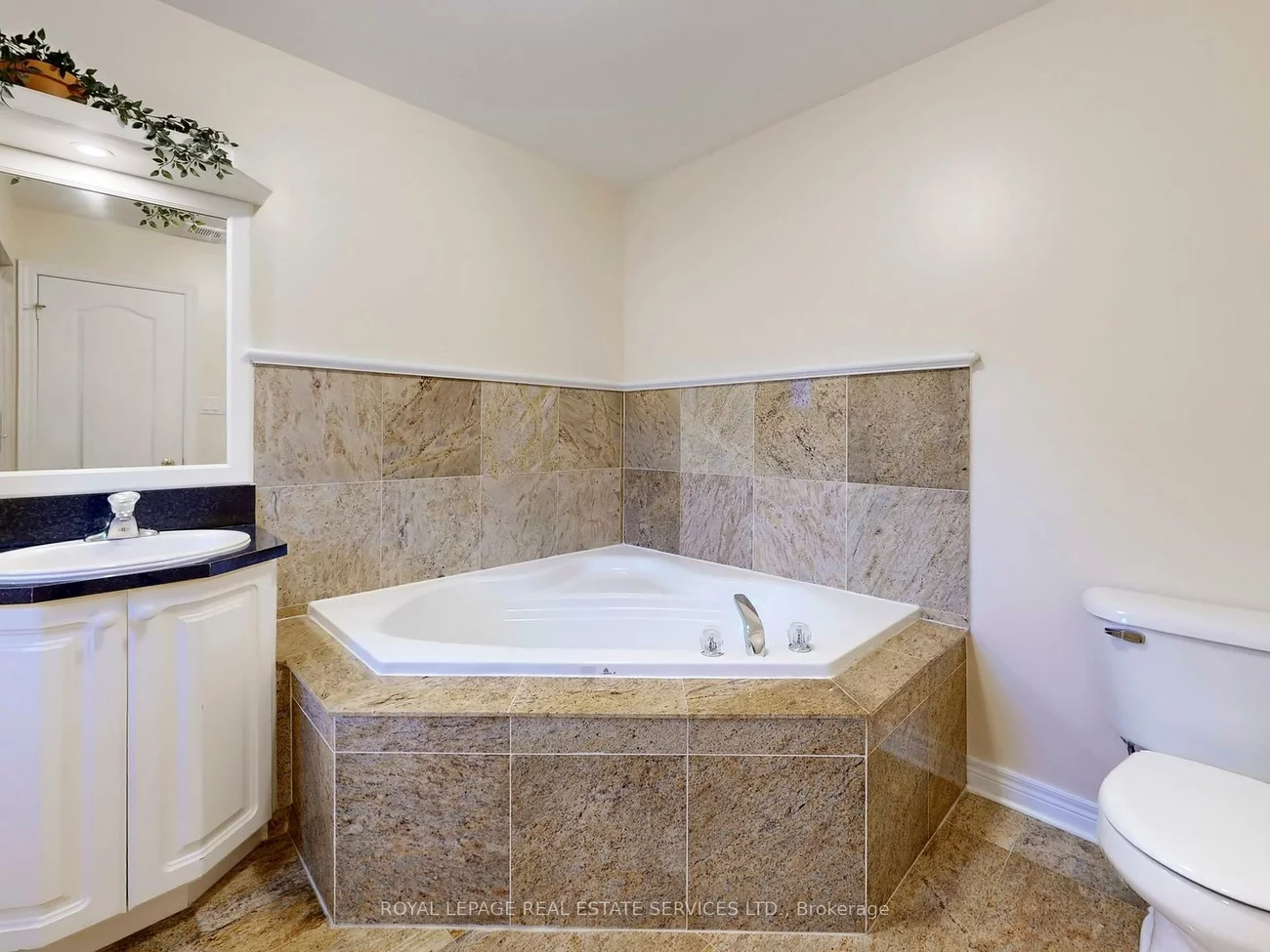 301, Mohawk, 1001 - BR Bronte, Oakville
