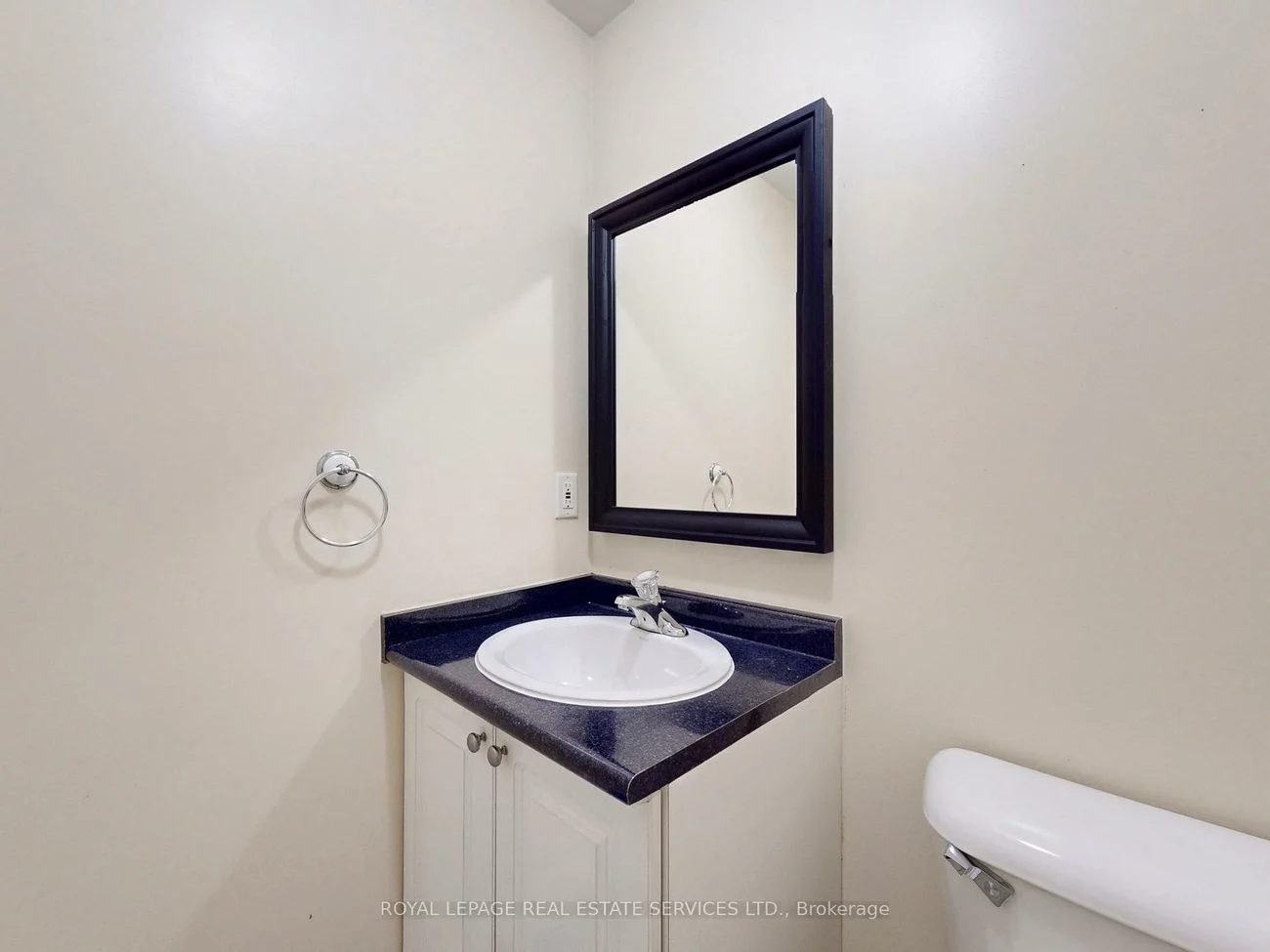 301, Mohawk, 1001 - BR Bronte, Oakville