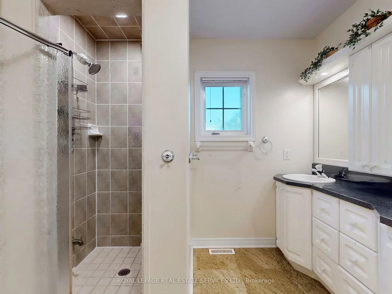 301, Mohawk, 1001 - BR Bronte, Oakville