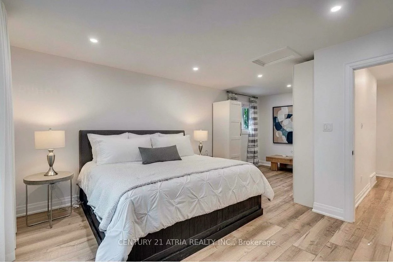 1319, Oxford, 1003 - CP College Park, Oakville