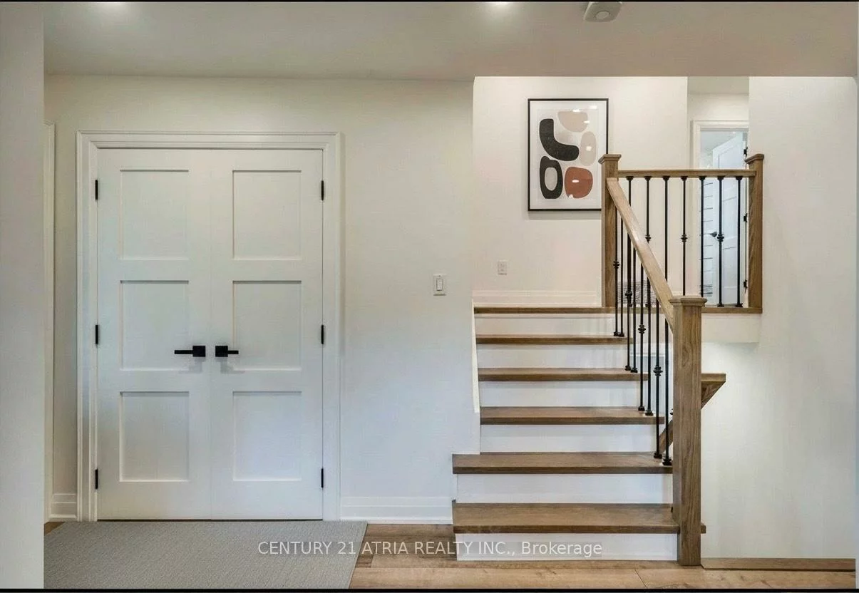 1319, Oxford, 1003 - CP College Park, Oakville