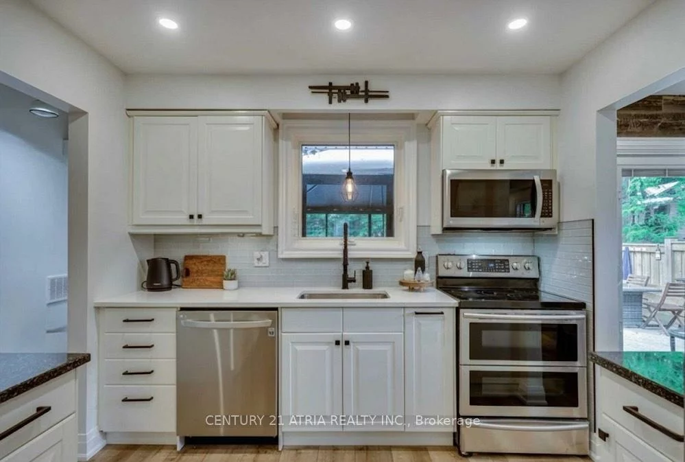 1319, Oxford, 1003 - CP College Park, Oakville