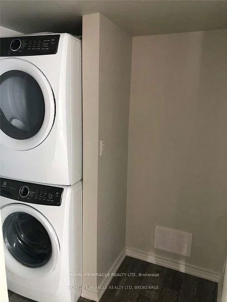 482, Wheat Boom, 1010 - JM Joshua Meadows, Oakville