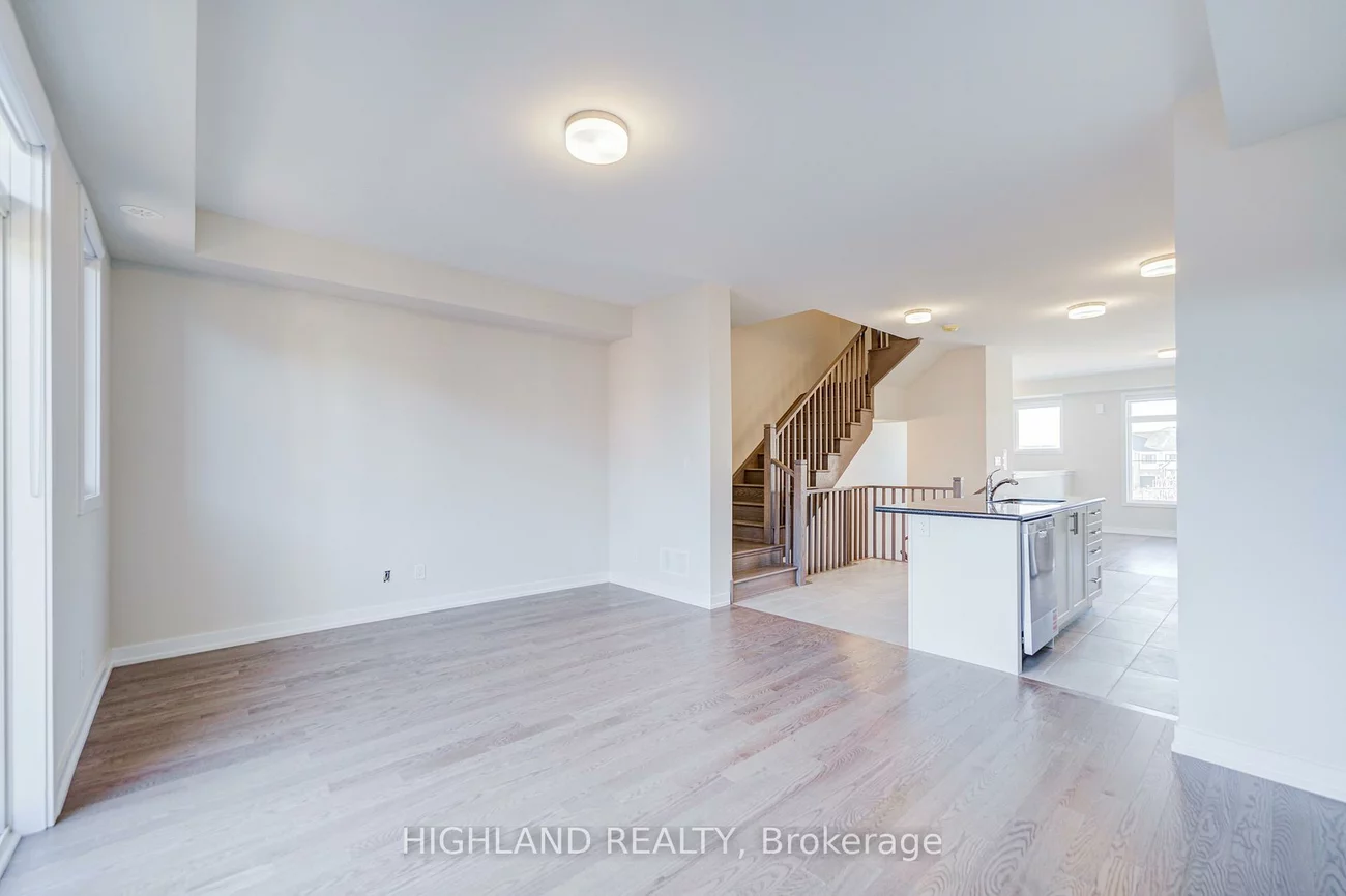 1170, Dartmouth, 1010 - JM Joshua Meadows, Oakville