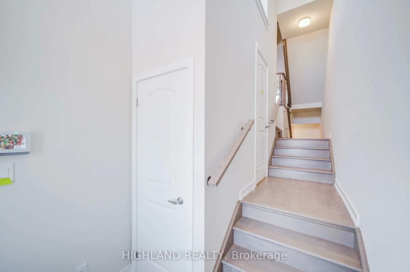 1170, Dartmouth, 1010 - JM Joshua Meadows, Oakville