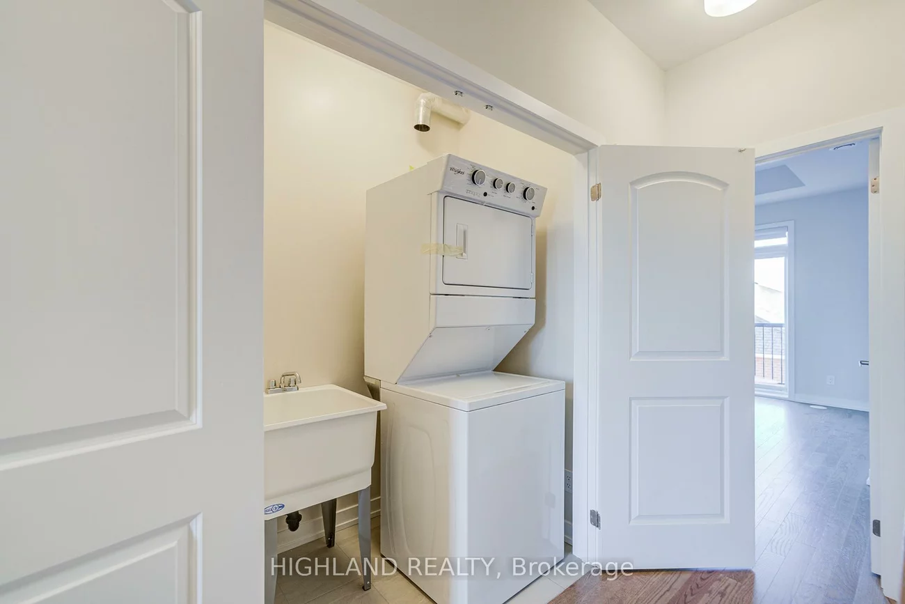 1170, Dartmouth, 1010 - JM Joshua Meadows, Oakville