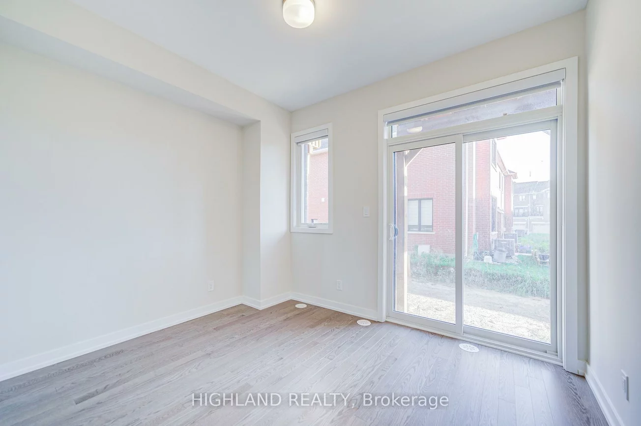 1170, Dartmouth, 1010 - JM Joshua Meadows, Oakville