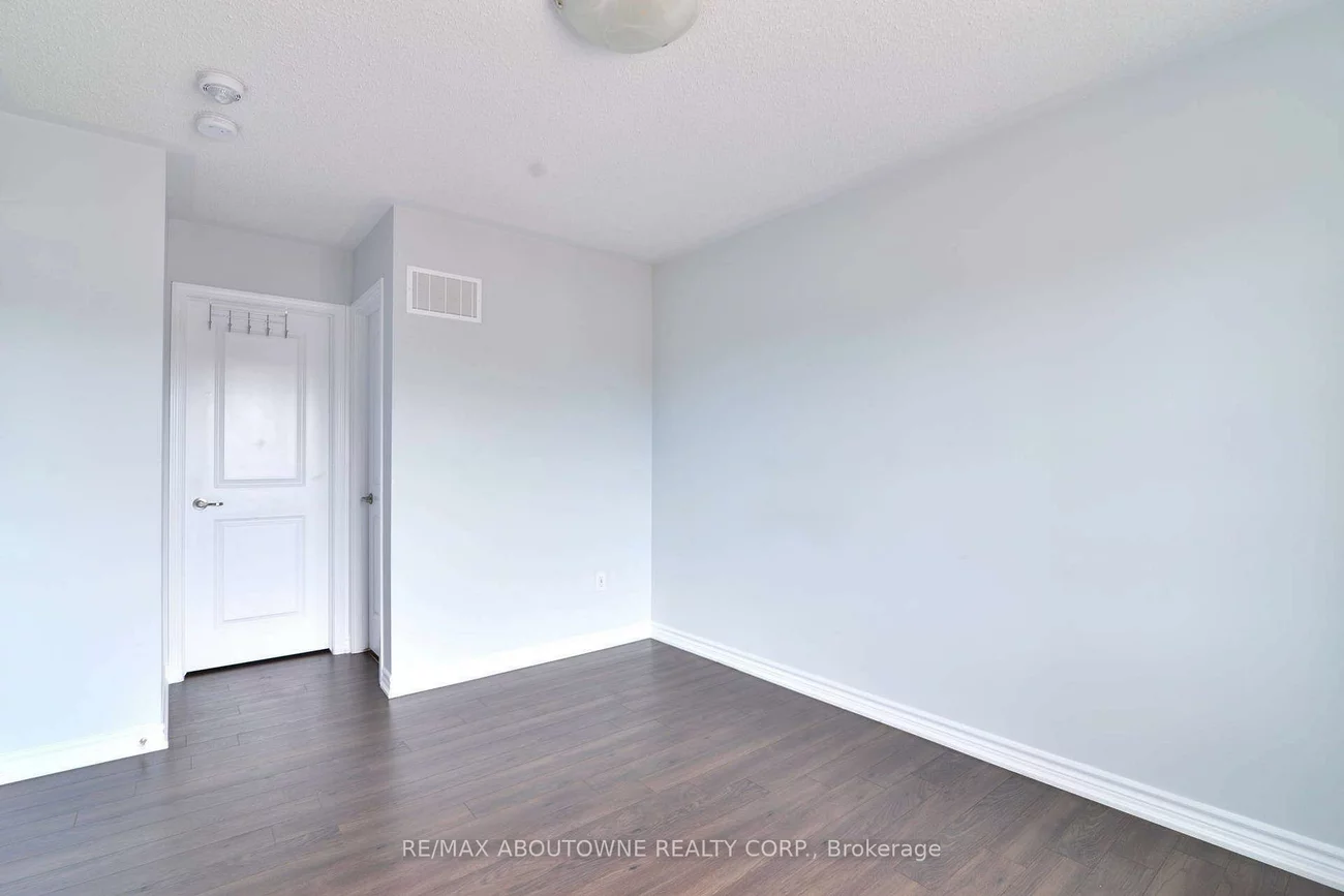 3062, Gardenia, 1008 - GO Glenorchy, Oakville