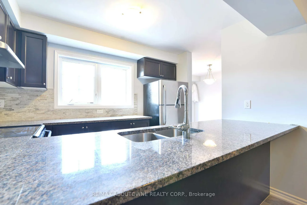 3062, Gardenia, 1008 - GO Glenorchy, Oakville