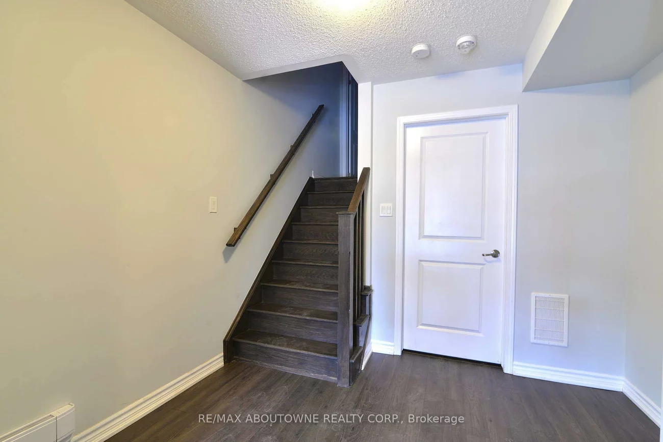 3062, Gardenia, 1008 - GO Glenorchy, Oakville