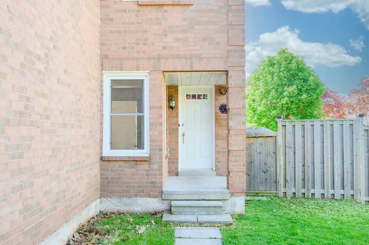 2030, Glenada, 1018 - WC Wedgewood Creek, Oakville