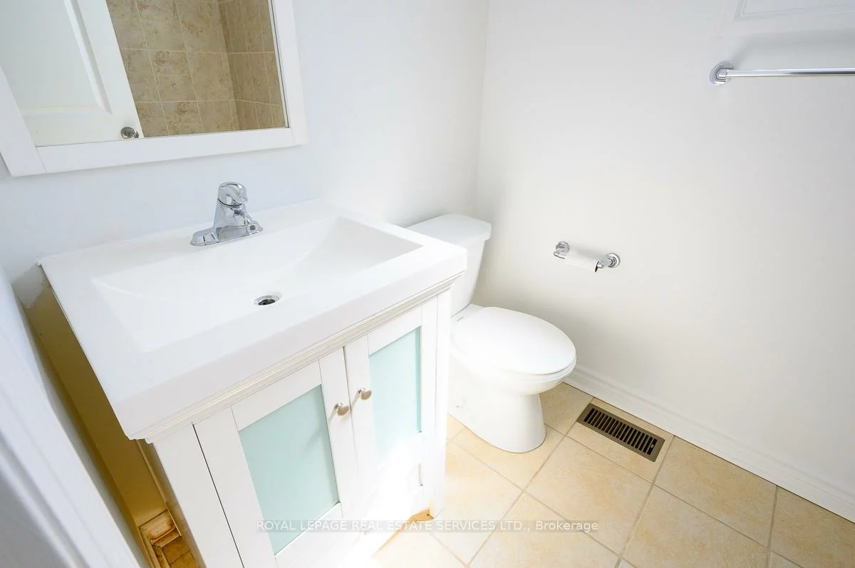 2030, Glenada, 1018 - WC Wedgewood Creek, Oakville
