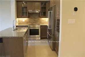 3277, Mockingbird, 1010 - JM Joshua Meadows, Oakville