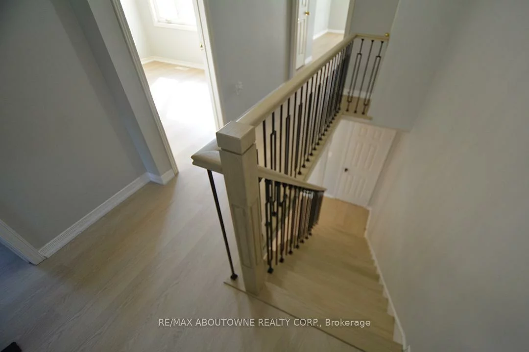 2211, Dale Ridge, 1022 - WT West Oak Trails, Oakville