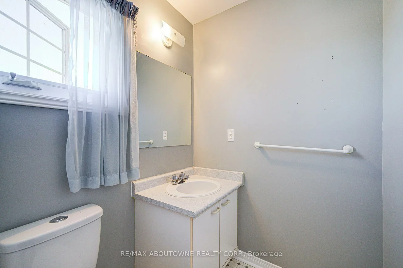 2211, Dale Ridge, 1022 - WT West Oak Trails, Oakville