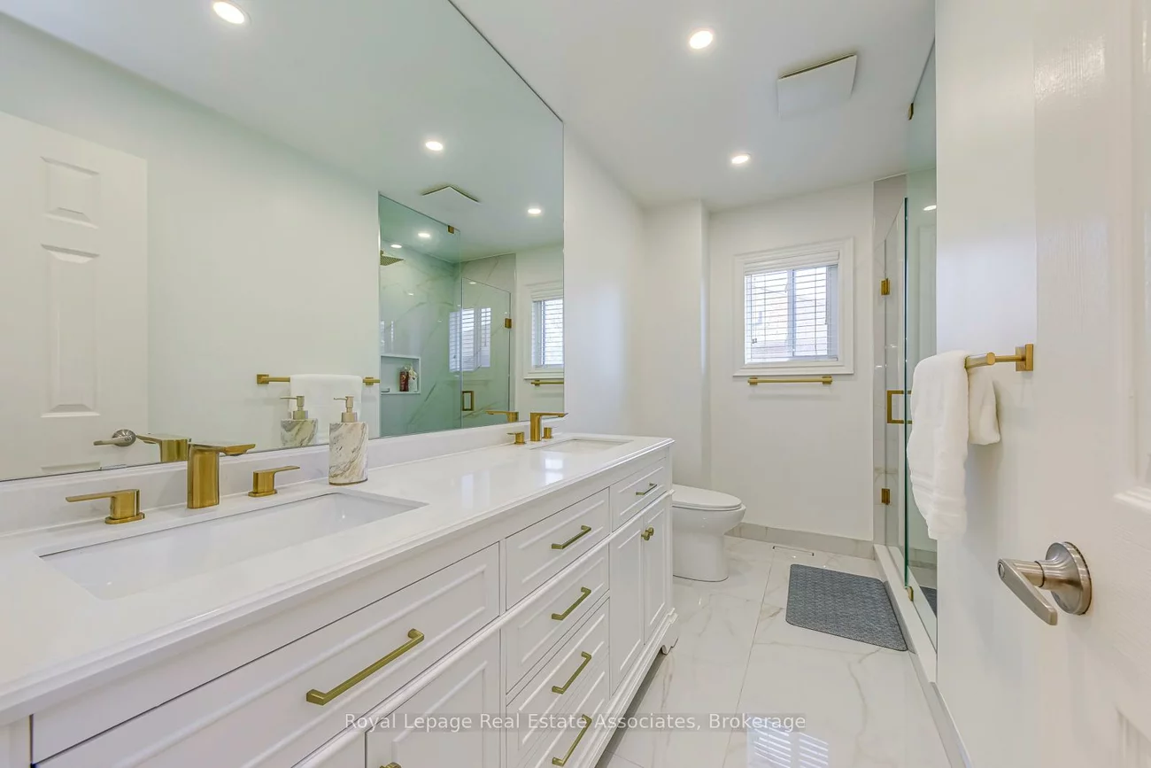 2535, Andover, 1015 - RO River Oaks, Oakville