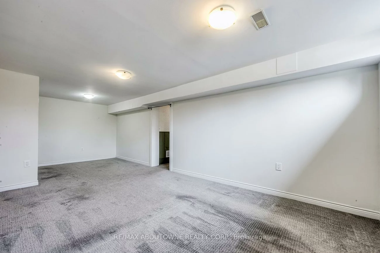 530, Lees, 1020 - WO West, Oakville
