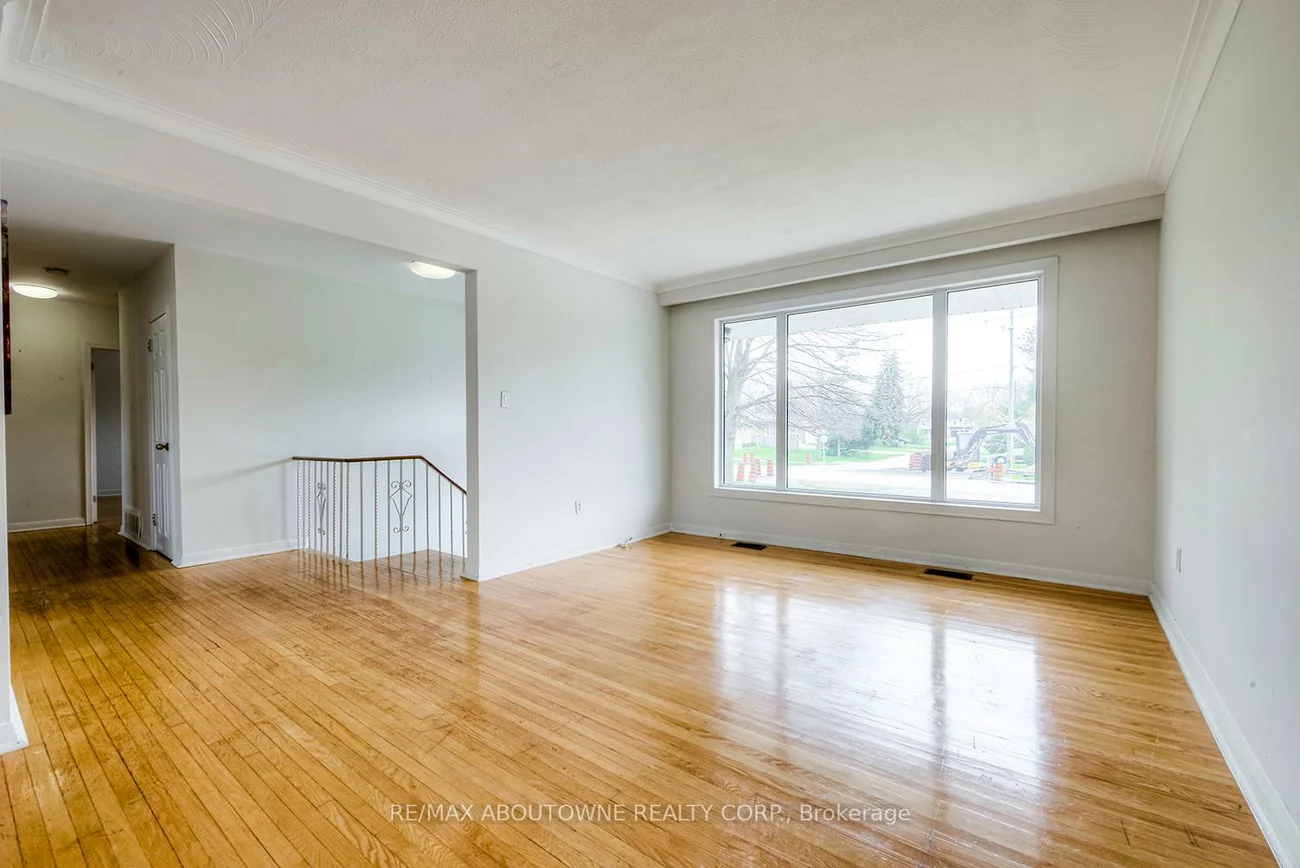 530, Lees, 1020 - WO West, Oakville