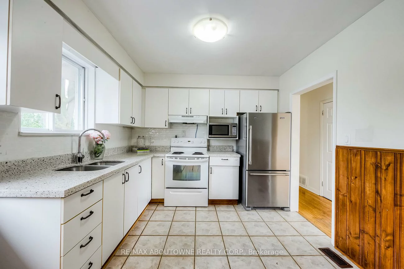 530, Lees, 1020 - WO West, Oakville