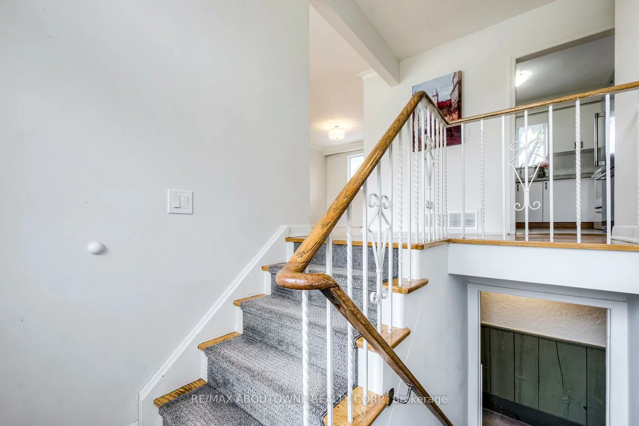 530, Lees, 1020 - WO West, Oakville