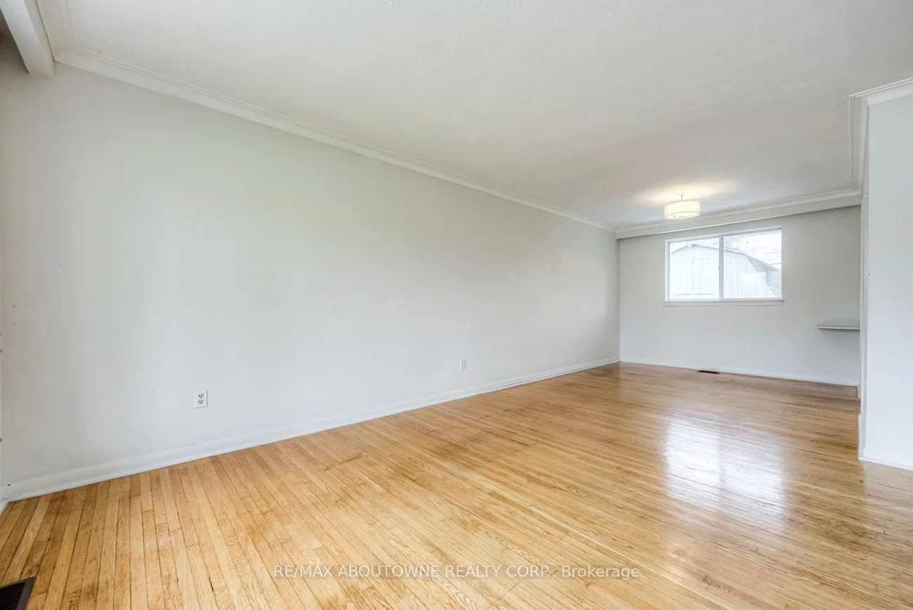 530, Lees, 1020 - WO West, Oakville
